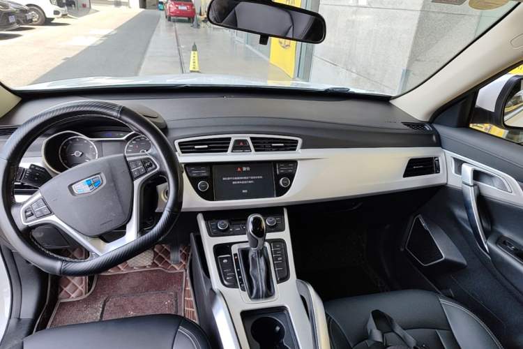 Used Geely Auto Emgrand X7 Sport 2018 1.8TD Automatic Two-Wheel Drive Zhiya Model Gear Lever