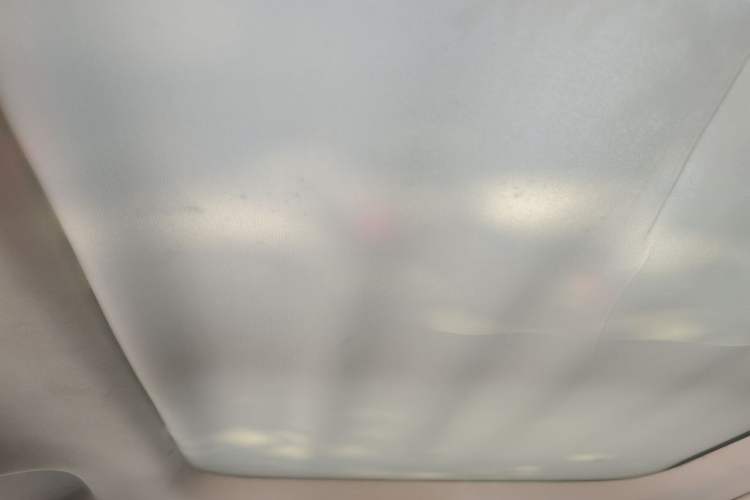 Used Geely Auto Emgrand X7 Sport 2018 1.8TD Automatic Two-Wheel Drive Smart Connect 4G Internet Edition Headliner
