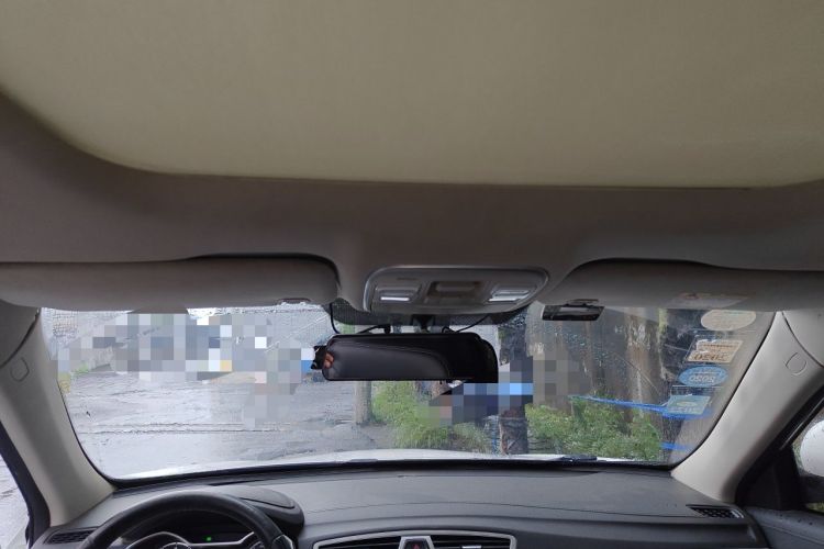 Used Geely Auto Emgrand X7 Sport 2018 2.0L Manual Two-Wheel Drive Zhiya Version Headliner