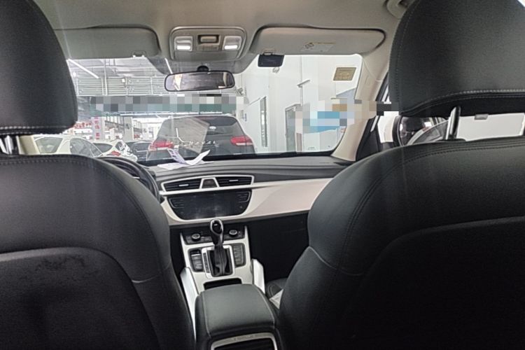 Used Geely Auto Emgrand X7 Sport 2018 1.8TD Automatic Two-Wheel Drive Smart Connect 4G Internet Edition Headliner