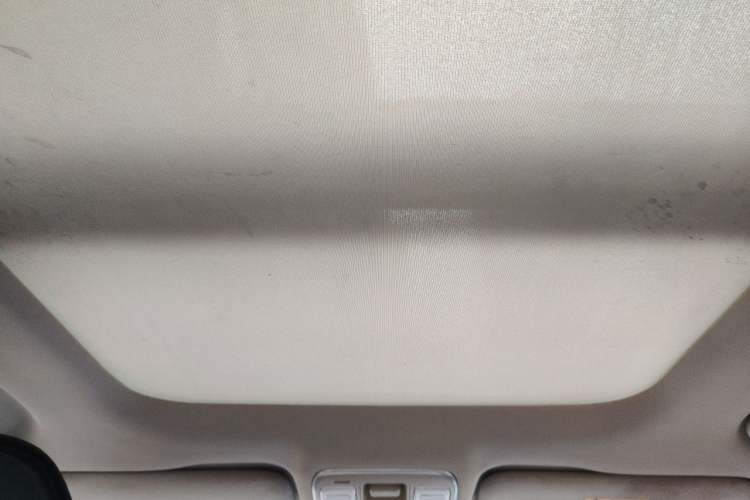 Used Geely Auto Emgrand X7 Sport 2018 1.8TD Manual Two-Wheel Drive Zhiya Model Headliner