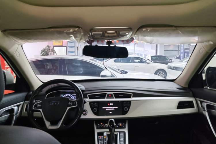 Used Geely Auto Emgrand X7 Sport 2018 1.8TD Automatic Two-Wheel Drive Smart Connect 4G Internet Edition Headliner