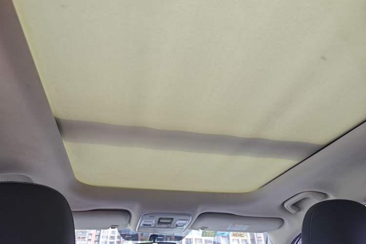 Used Geely Auto Emgrand X7 Sport 2018 2.0L Manual Two-Wheel Drive Zhiya Version Headliner
