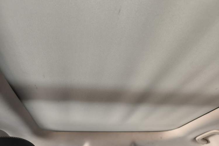 Used Geely Auto Emgrand X7 Sport 2018 1.8TD Automatic Two-Wheel Drive Zhiya Model Headliner