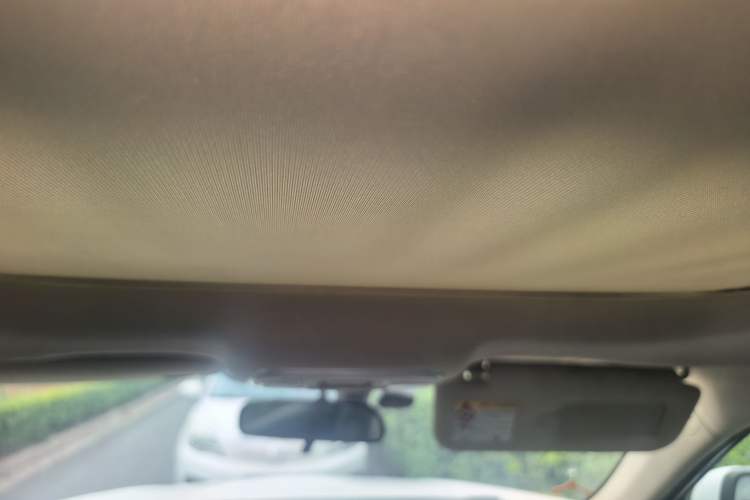 Used Geely Auto Emgrand X7 Sport 2018 1.8TD Automatic Two-Wheel Drive Smart Connect 4G Internet Edition Headliner