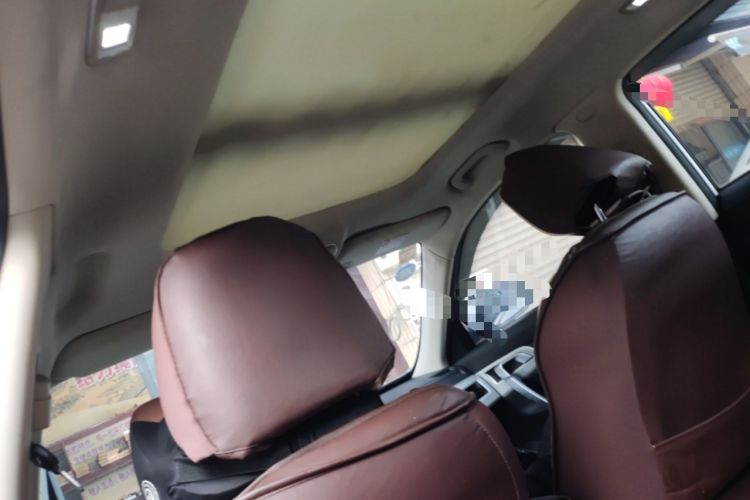 Used Geely Auto Emgrand X7 Sport 2018 1.8TD Automatic Two-Wheel Drive Smart Connect 4G Internet Edition Headliner
