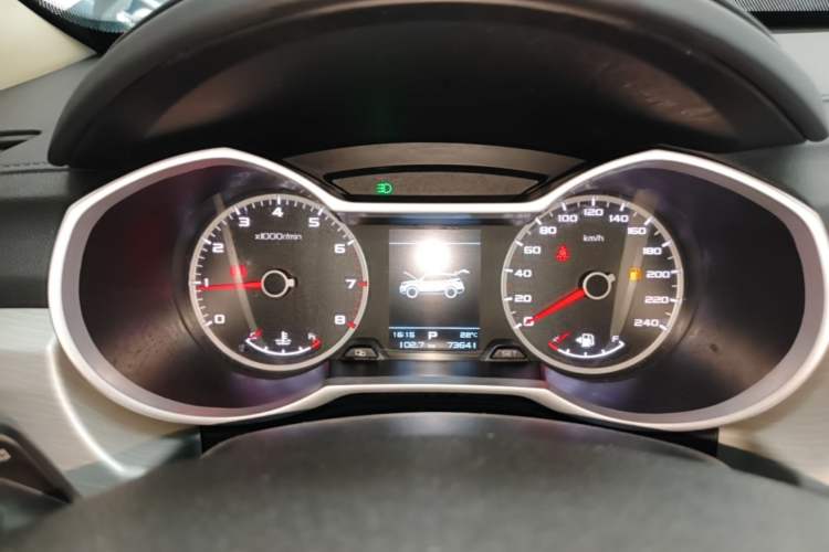 Used Geely Auto Emgrand X7 Sport 2018 1.8TD Automatic Two-Wheel Drive Zhiya Model Instrument Cluster