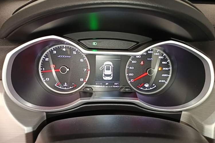 Used Geely Auto Emgrand X7 Sport 2018 1.8TD Automatic Two-Wheel Drive Zhiya Model Instrument Cluster