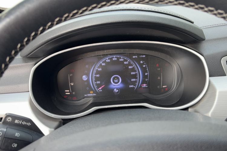 Used Geely Auto Emgrand X7 Sport 2018 1.8TD Automatic Two-Wheel Drive Smart Connect 4G Internet Edition Instrument Cluster
