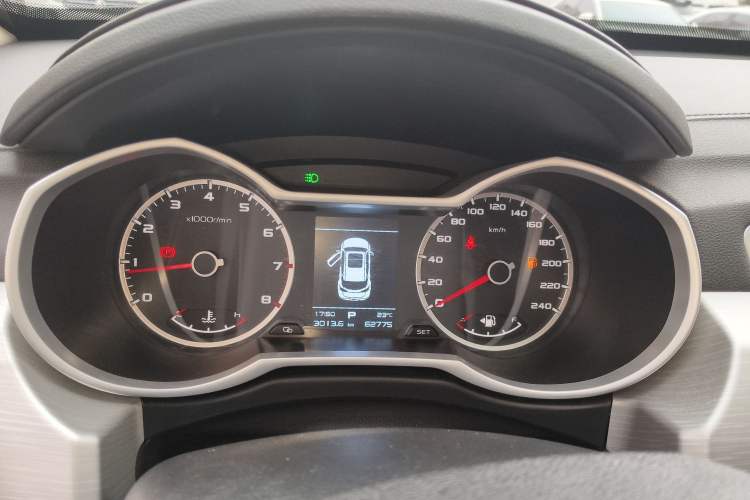 Used Geely Auto Emgrand X7 Sport 2018 1.8TD Automatic Two-Wheel Drive Zhiya Model Instrument Cluster