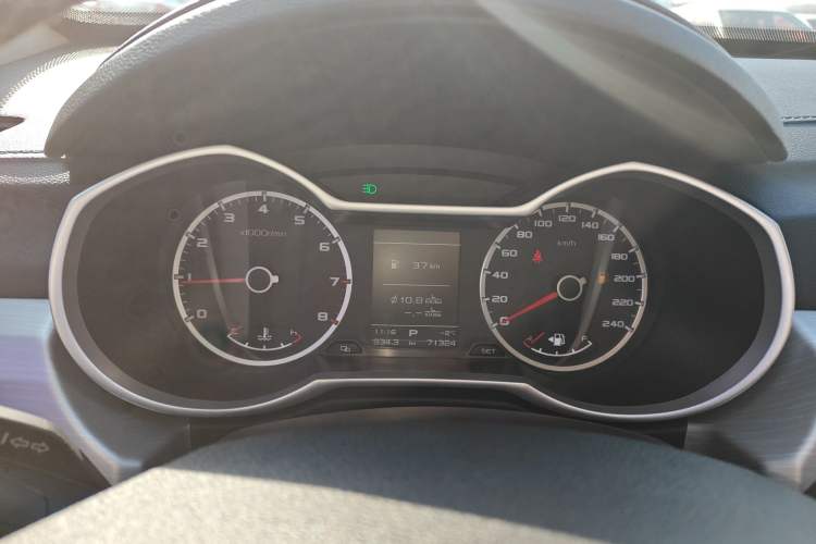 Used Geely Auto Emgrand X7 Sport 2018 1.8TD Automatic Two-Wheel Drive Zhiya Model Instrument Cluster