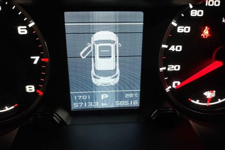 Used Geely Auto Emgrand X7 Sport 2018 1.8TD Automatic Two-Wheel Drive Zhiya Model Instrument Cluster
