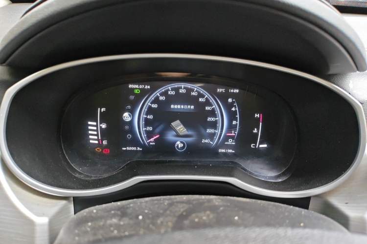 Used Geely Auto Emgrand X7 Sport 2018 1.8TD Automatic Two-Wheel Drive Smart Connect 4G Internet Edition Instrument Cluster