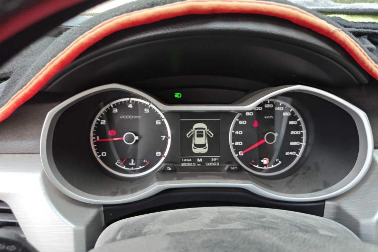 Used Geely Auto Emgrand X7 Sport 2018 2.0L Manual Two-Wheel Drive Zhiya Version Instrument Cluster