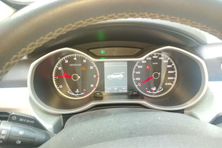 Used Geely Auto Emgrand X7 Sport 2018 1.8TD Automatic Two-Wheel Drive Zhiya Model Instrument Cluster