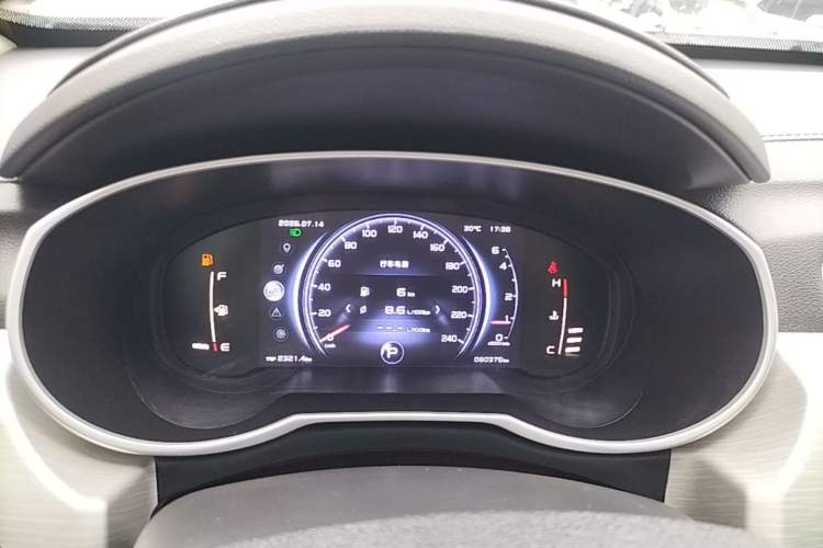 Used Geely Auto Emgrand X7 Sport 2018 1.8TD Automatic Two-Wheel Drive Smart Connect 4G Internet Edition Instrument Cluster