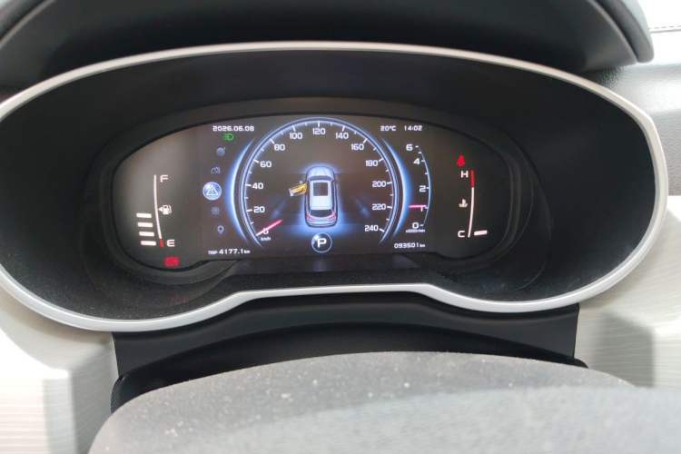 Used Geely Auto Emgrand X7 Sport 2018 1.8TD Automatic Two-Wheel Drive Smart Connect 4G Internet Edition Instrument Cluster