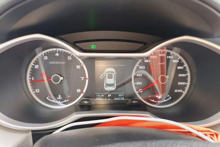 Used Geely Auto Emgrand X7 Sport 2018 1.8TD Automatic Two-Wheel Drive Zhiya Model Instrument Cluster
