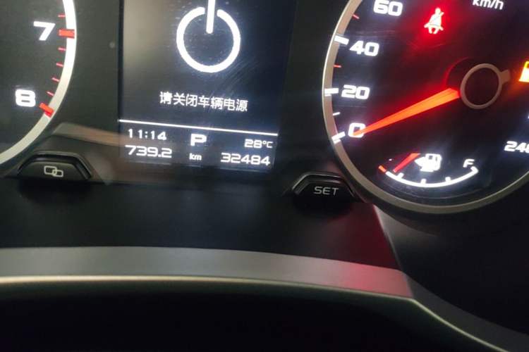 Used Geely Auto Emgrand X7 Sport 2018 1.8TD Automatic Two-Wheel Drive Zhiya Model Instrument Cluster