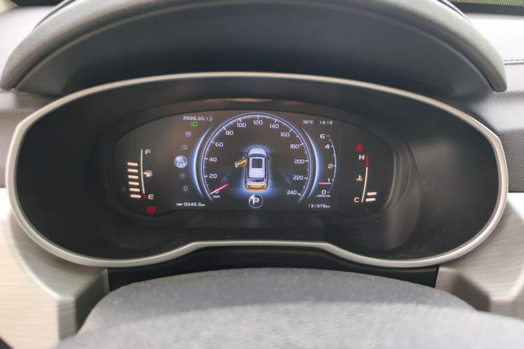 Used Geely Auto Emgrand X7 Sport 2018 1.8TD Automatic Two-Wheel Drive Smart 4G Connected Version Instrument Cluster