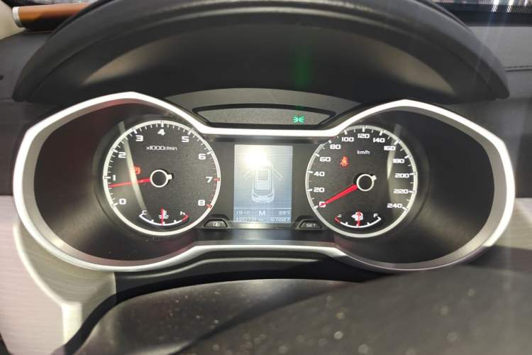 Used Geely Auto Emgrand X7 Sport 2018 2.0L Manual Two-Wheel Drive Zhiya Version Instrument Cluster