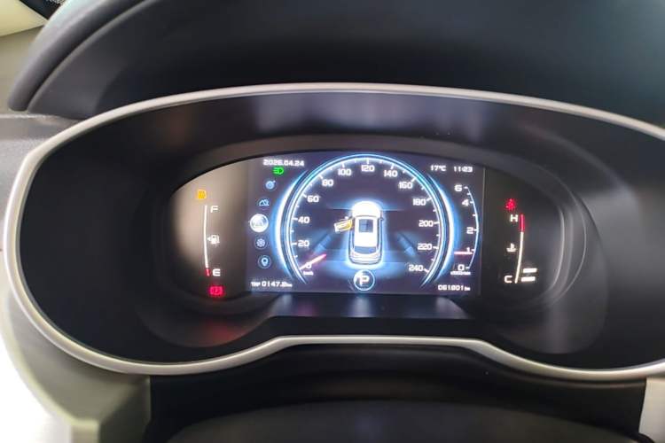 Used Geely Auto Emgrand X7 Sport 2018 1.8TD Automatic Two-Wheel Drive Smart Connect 4G Internet Edition Instrument Cluster