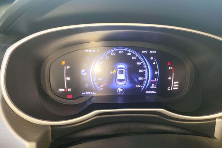 Used Geely Auto Emgrand X7 Sport 2018 1.8TD Automatic Two-Wheel Drive Smart Connect 4G Internet Edition Instrument Cluster
