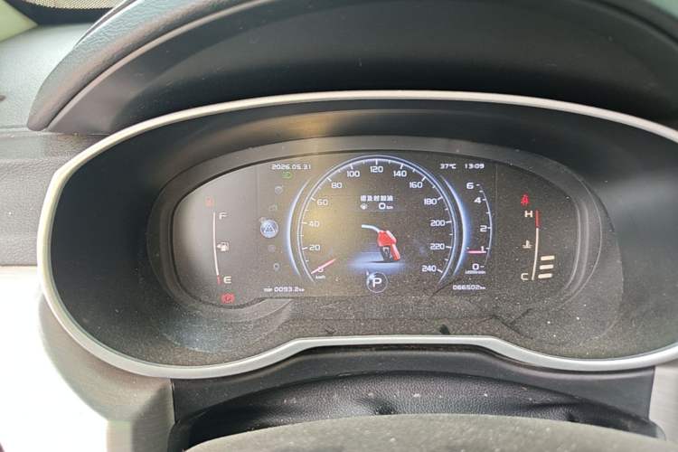 Used Geely Auto Emgrand X7 Sport 2018 1.8TD Automatic Two-Wheel Drive Smart Connect 4G Internet Edition Instrument Cluster