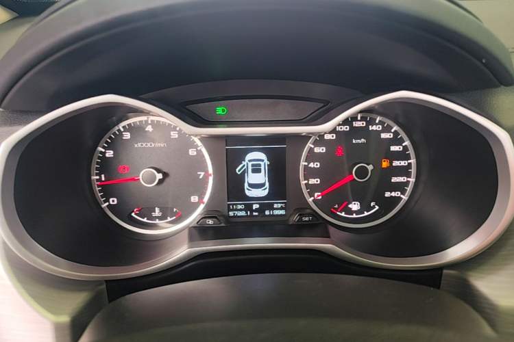 Used Geely Auto Emgrand X7 Sport 2018 1.8TD Automatic Two-Wheel Drive Zhiya Model Instrument Cluster