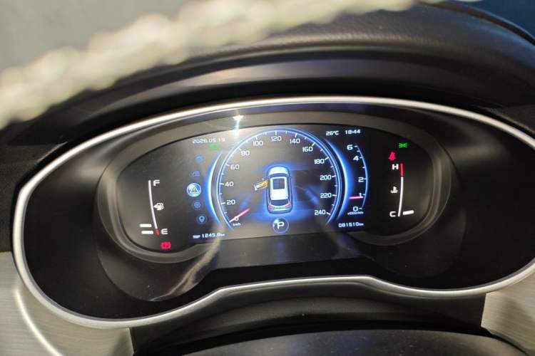 Used Geely Auto Emgrand X7 Sport 2018 1.8TD Automatic Two-Wheel Drive Smart Connect 4G Internet Edition Instrument Cluster