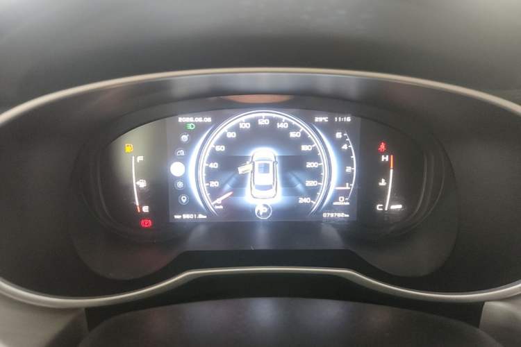 Used Geely Auto Emgrand X7 Sport 2018 1.8TD Automatic Two-Wheel Drive Smart Connect 4G Internet Edition Instrument Cluster