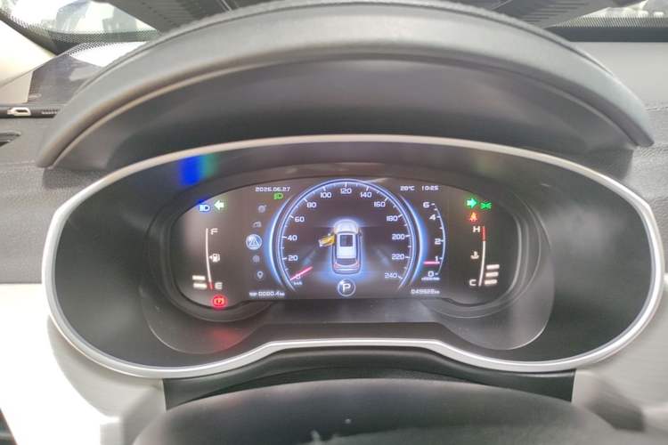 Used Geely Auto Emgrand X7 Sport 2018 1.8TD Automatic Two-Wheel Drive Smart Connect 4G Internet Edition Instrument Cluster