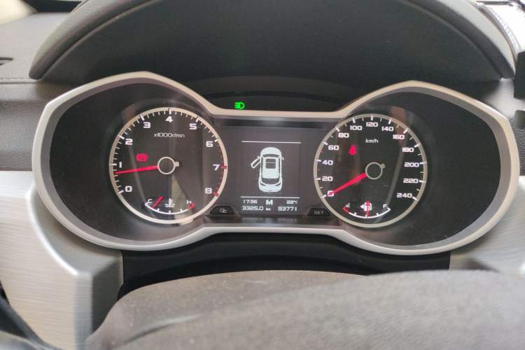 Used Geely Auto Emgrand X7 Sport 2018 1.8TD Manual Two-Wheel Drive Zhiya Model Instrument Cluster