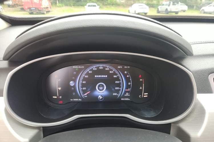 Used Geely Auto Emgrand X7 Sport 2018 1.8TD Automatic Two-Wheel Drive Smart 4G Connected Version Instrument Cluster