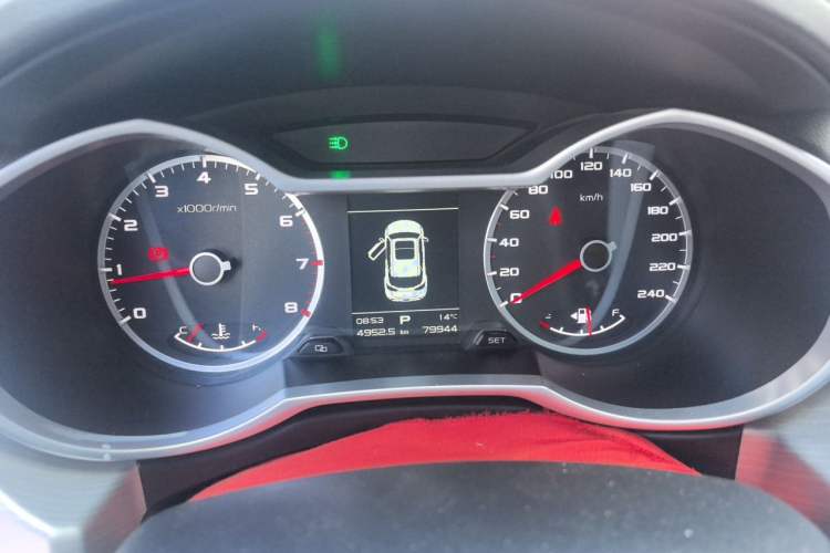 Used Geely Auto Emgrand X7 Sport 2018 1.8TD Automatic Two-Wheel Drive Zhiya Model Instrument Cluster