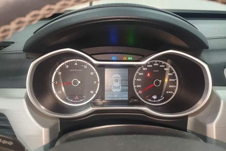 Used Geely Auto Emgrand X7 Sport 2018 1.8TD Automatic Two-Wheel Drive Zhiya Model Instrument Cluster
