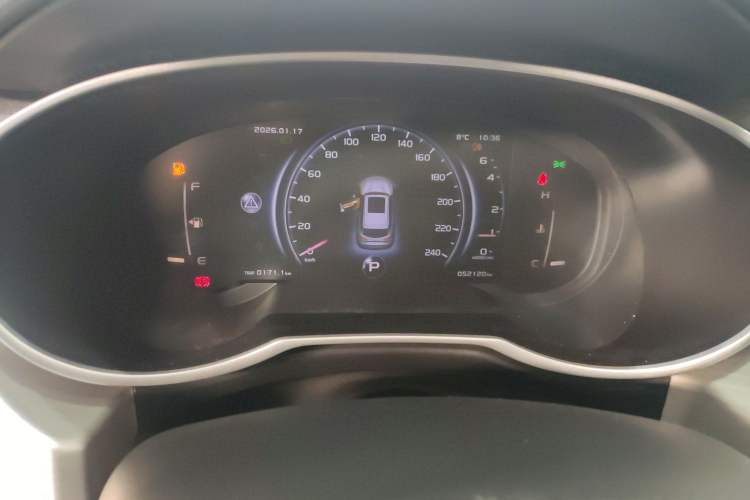 Used Geely Auto Emgrand X7 Sport 2018 1.8TD Automatic Two-Wheel Drive Smart Connect 4G Internet Edition Instrument Cluster