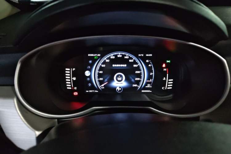 Used Geely Auto Emgrand X7 Sport 2018 1.8TD Automatic Two-Wheel Drive Smart 4G Connected Version Instrument Cluster