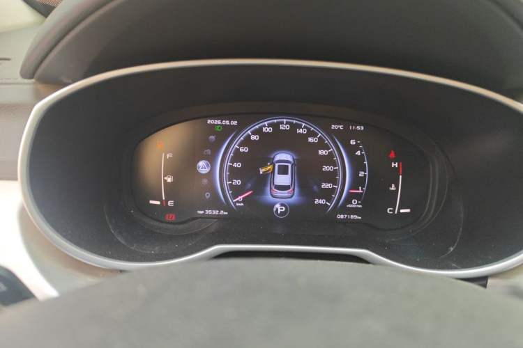 Used Geely Auto Emgrand X7 Sport 2018 1.8TD Automatic Two-Wheel Drive Smart Connect 4G Internet Edition Instrument Cluster