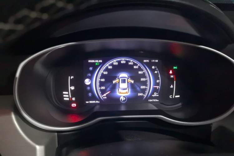 Used Geely Auto Emgrand X7 Sport 2018 1.8TD Automatic Two-Wheel Drive Smart Connect 4G Internet Edition Instrument Cluster