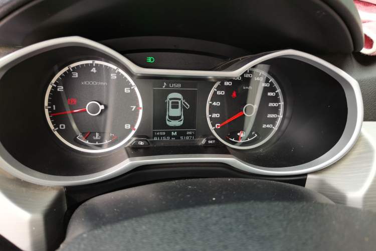 Used Geely Auto Emgrand X7 Sport 2018 1.8TD Manual Two-Wheel Drive Zhiya Model Instrument Cluster