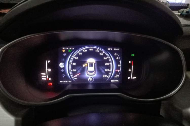 Used Geely Auto Emgrand X7 Sport 2018 1.8TD Automatic Two-Wheel Drive Smart Connect 4G Internet Edition Instrument Cluster