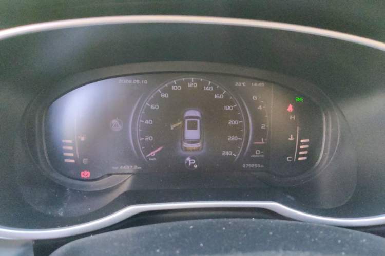 Used Geely Auto Emgrand X7 Sport 2018 1.8TD Automatic Two-Wheel Drive Smart Connect 4G Internet Edition Instrument Cluster