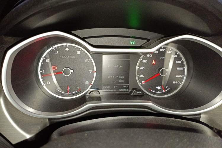 Used Geely Auto Emgrand X7 Sport 2018 1.8TD Automatic Two-Wheel Drive Zhiya Model Instrument Cluster