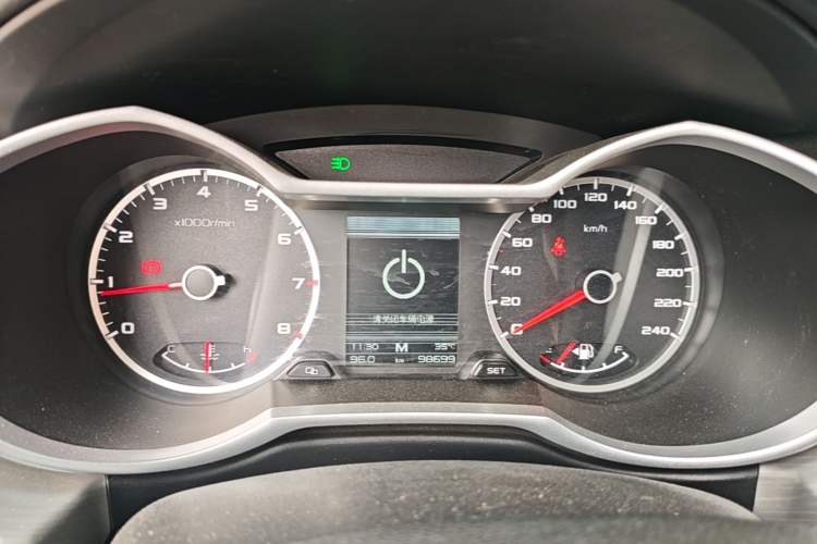 Used Geely Auto Emgrand X7 Sport 2018 1.8TD Manual Two-Wheel Drive Zhiya Model Instrument Cluster