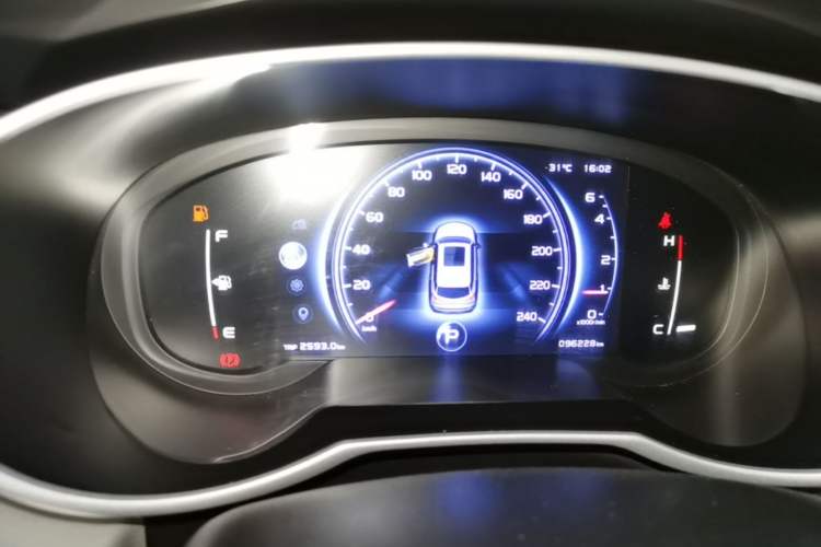 Used Geely Auto Emgrand X7 Sport 2018 1.8TD Automatic Two-Wheel Drive Smart Connect 4G Internet Edition Instrument Cluster
