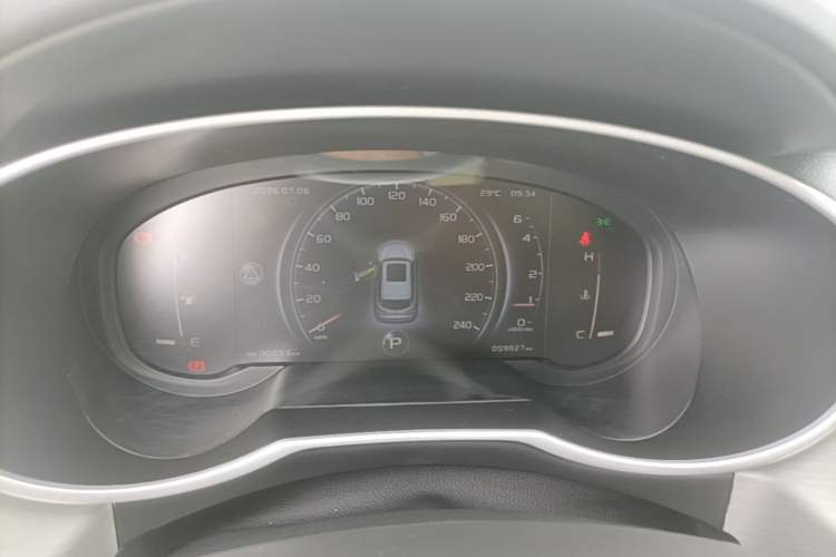 Used Geely Auto Emgrand X7 Sport 2018 1.8TD Automatic Two-Wheel Drive Smart Connect 4G Internet Edition Instrument Cluster