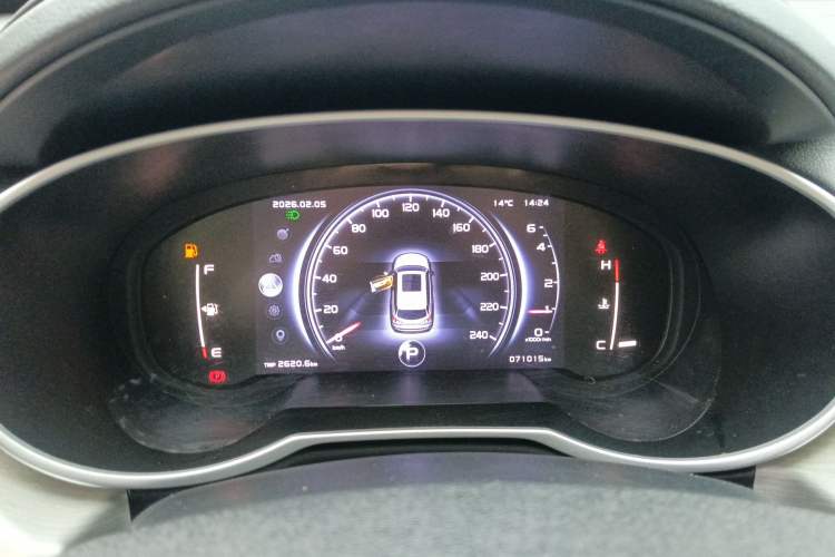 Used Geely Auto Emgrand X7 Sport 2018 1.8TD Automatic Two-Wheel Drive Smart Connect 4G Internet Edition Instrument Cluster
