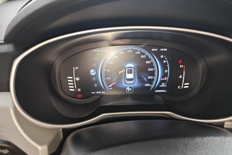 Used Geely Auto Emgrand X7 Sport 2018 1.8TD Automatic Two-Wheel Drive Smart Connect 4G Internet Edition Instrument Cluster