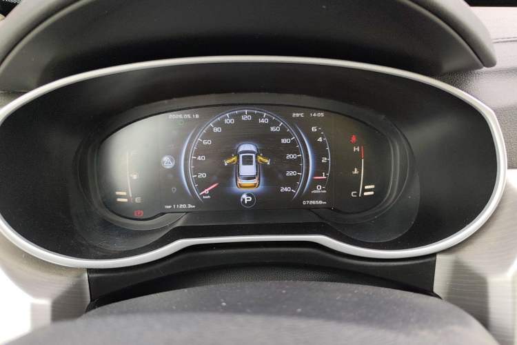 Used Geely Auto Emgrand X7 Sport 2018 1.8TD Automatic Two-Wheel Drive Smart Connect 4G Internet Edition Instrument Cluster